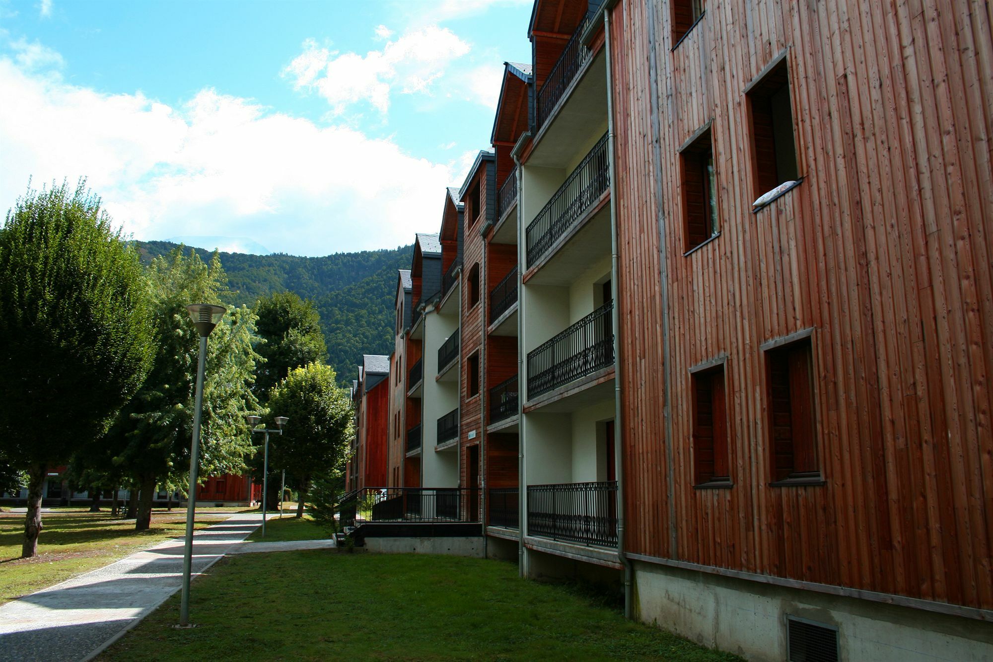 Residence Les Jardins De Ramel By Popinns Bagnères-de-Luchon Eksteriør bilde